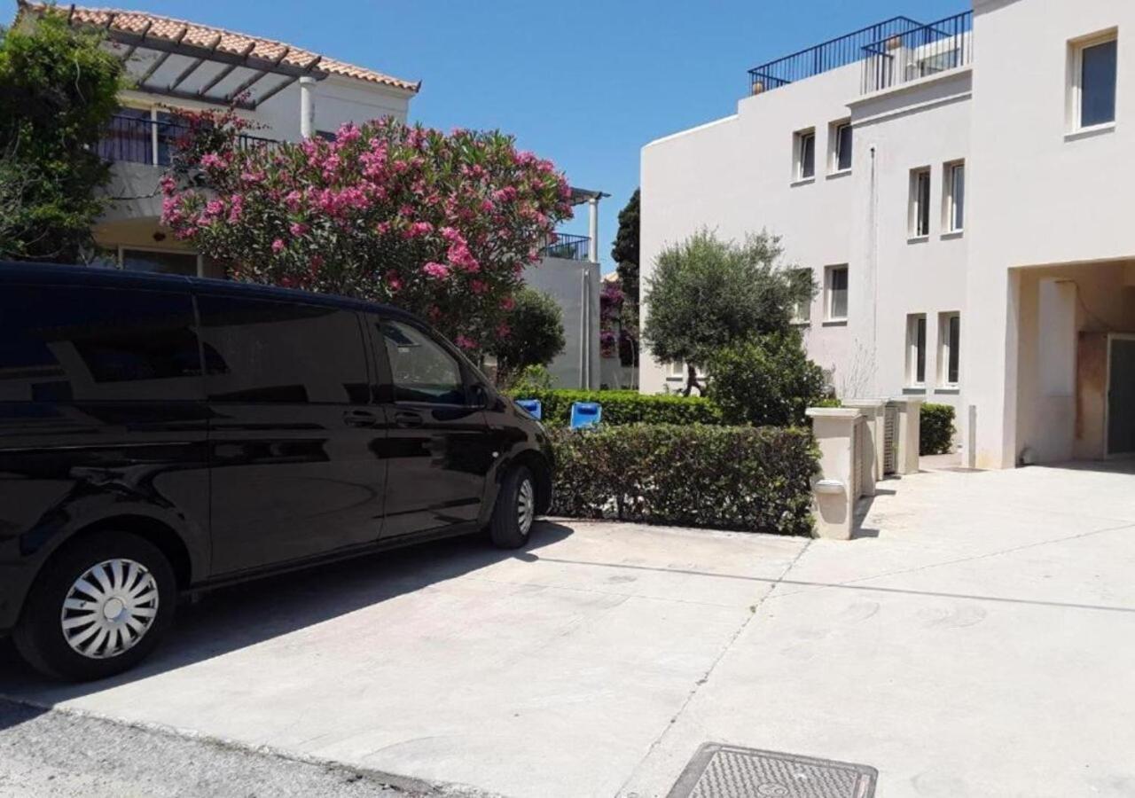 Infinity Night Villa La Canea Exterior foto